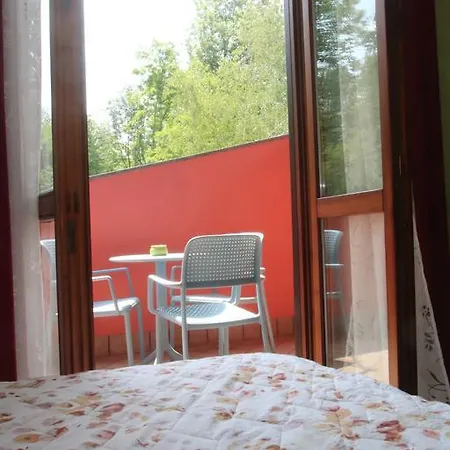 Bed & Breakfast Casa Ierardi - Oleggio Castello