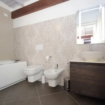 Oda ve Kahvaltı Casa Ierardi - 3*