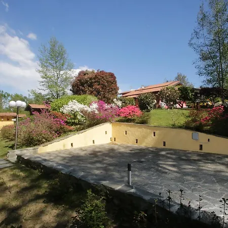 Casa Ierardi - Oda ve Kahvaltı Oleggio Castello